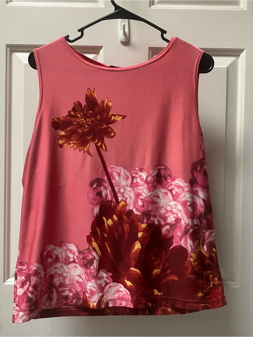 New York & Company Coral Pink Floral Sleeveless Tank Top - Small - Picture 1 of 5
